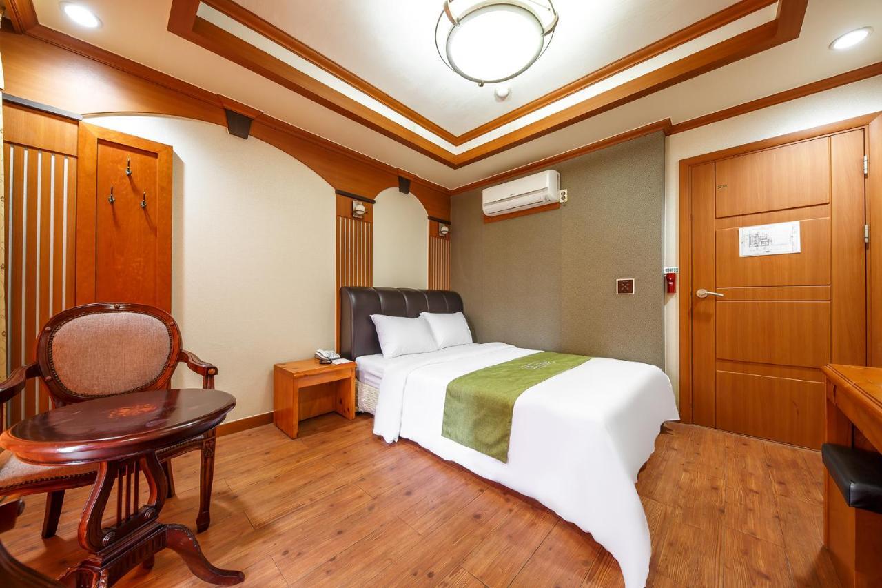 Drama Motel Poljong Kültér fotó