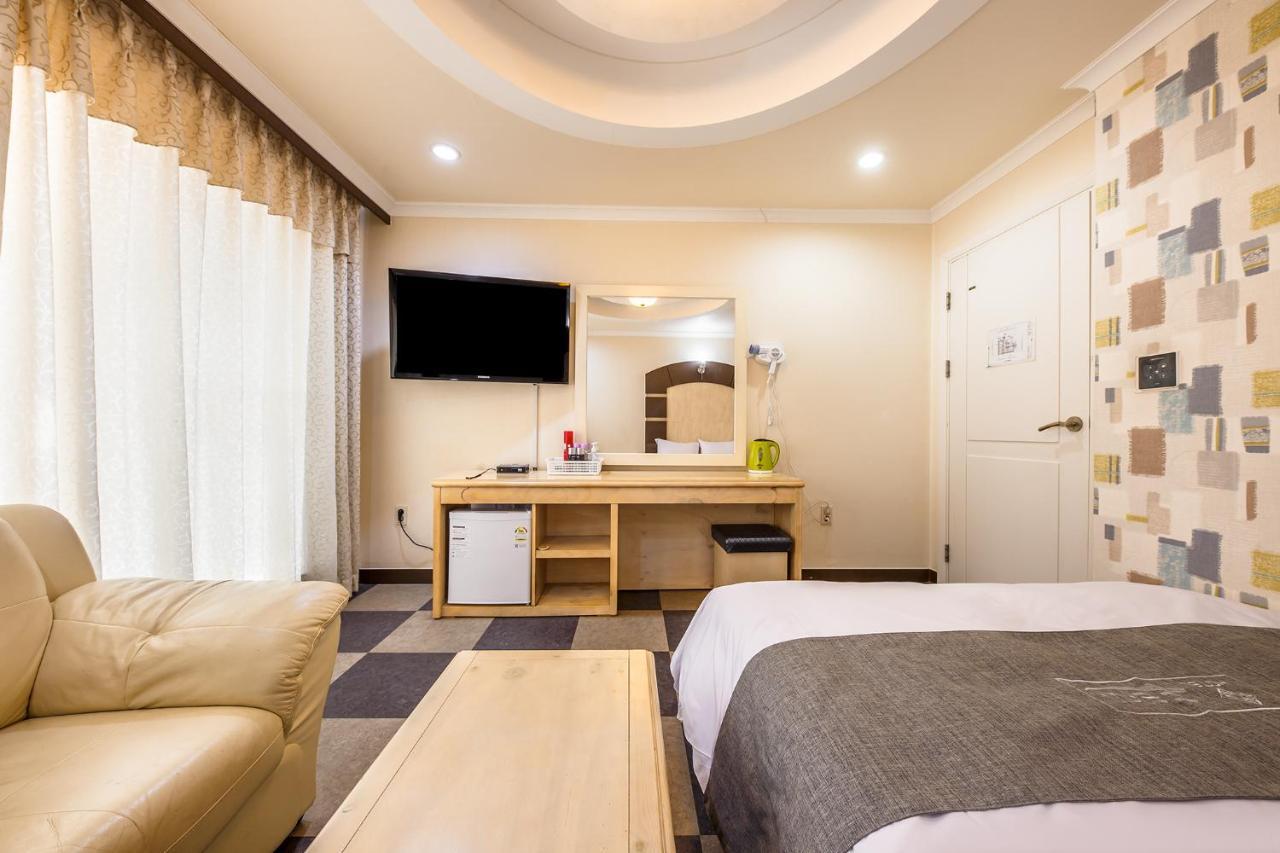 Drama Motel Poljong Kültér fotó