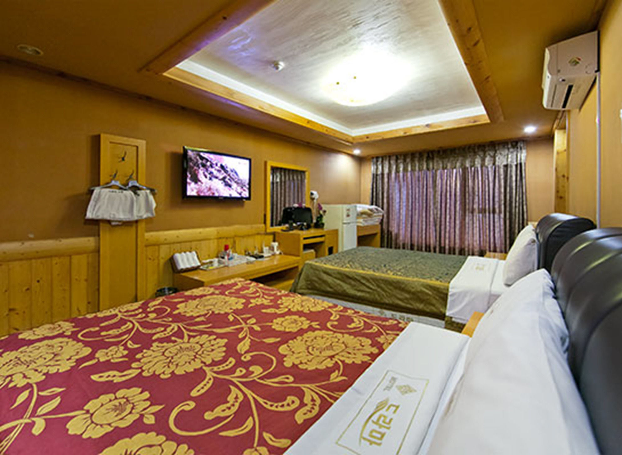 Drama Motel Poljong Kültér fotó